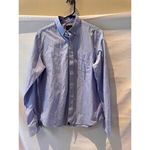 Untuckit dress shirt light blue size medium nwot